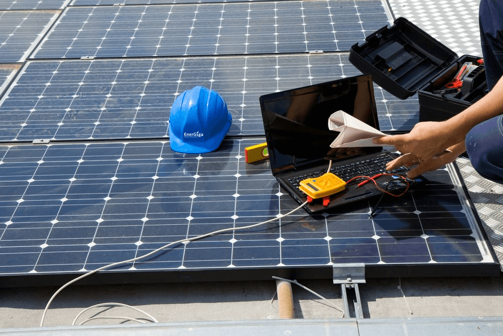 Mantenimiento de sistemas solares fotovoltaicos | EnerGiga Ingeniería ...
