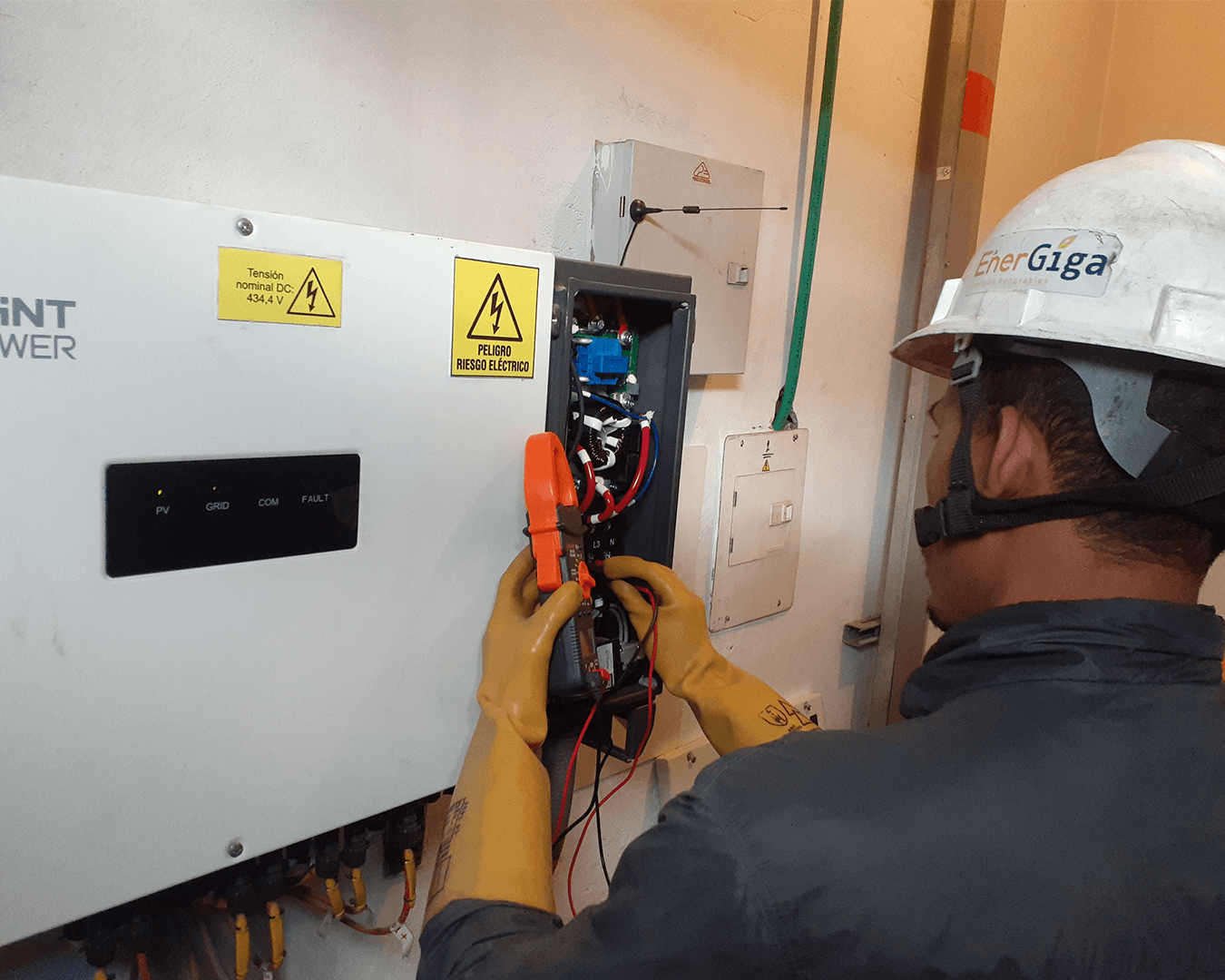 Mantenimiento de sistemas de energía solar consejos y EnerGiga Ingeniería Mantenimiento de sistemas de energía solar consejos y EnerGiga Ingeniería
